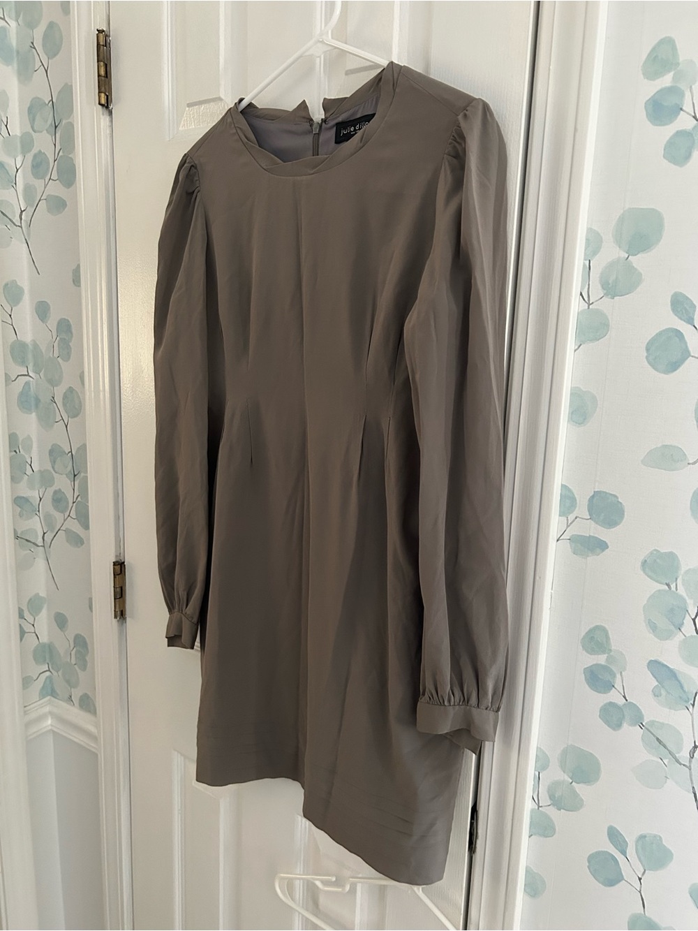 Joie Long-Sleeve Shift Dress in Olive Taupe